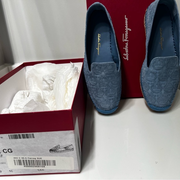 Salvatore Ferragamo blue logo embossed suede sue espadrille flats - Picture 2 of 10